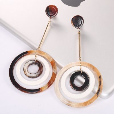 Acrylic Triple-Circle Drop Earrings Vintage Woman Earring
