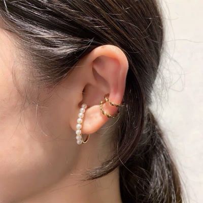 Pearl Cochlea Hoop Earring
