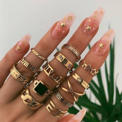 Bohemia Layered Midi Rings Hollow-out Stars Gold Ring Set 13-Pack