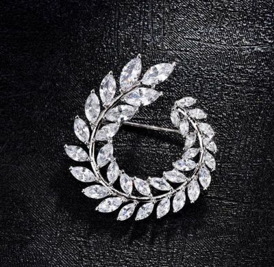 Cubic Zircon Classic Leaf Woman Brooches Collar Pin