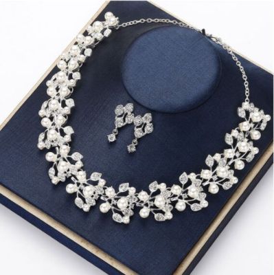 Rhinestone Pearls Bridal Jewelry Set Necklace and Earring Set